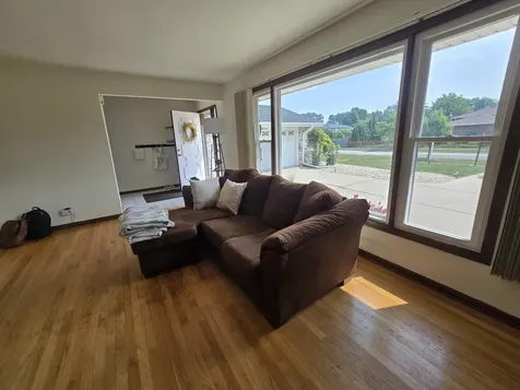 7014 Wilcox Avenue Darien IL 60561
