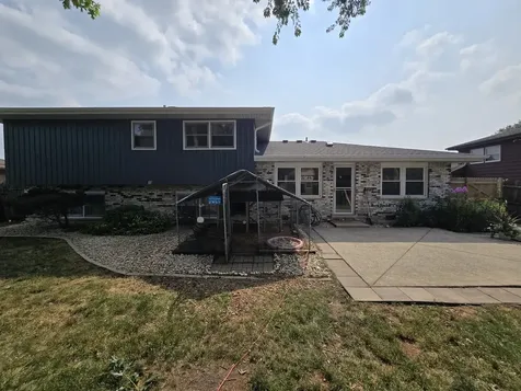 7014 Wilcox Avenue Darien IL 60561