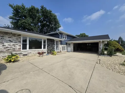 7014 Wilcox Avenue Darien IL 60561