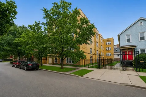 3041 West George Street Chicago IL 60618