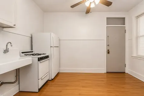 3041 West George Street Chicago IL 60618