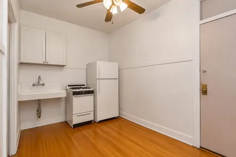 3041 West George Street Chicago IL 60618