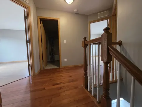238 Williamsburg Court Romeoville IL 60446