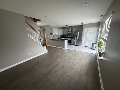 238 Williamsburg Court Romeoville IL 60446