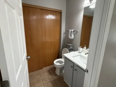 238 Williamsburg Court Romeoville IL 60446