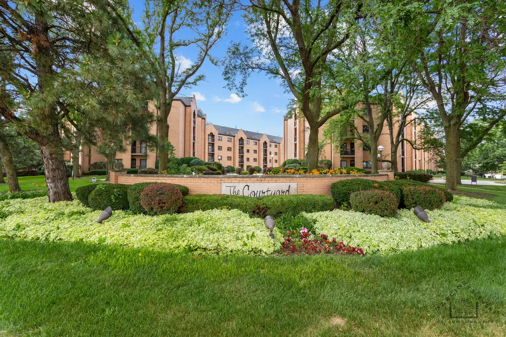 7410 West Lawrence Avenue Harwood Heights IL 60706