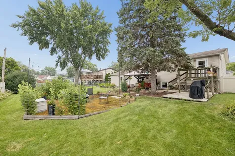 5700 Victoria Drive Oak Forest IL 60452