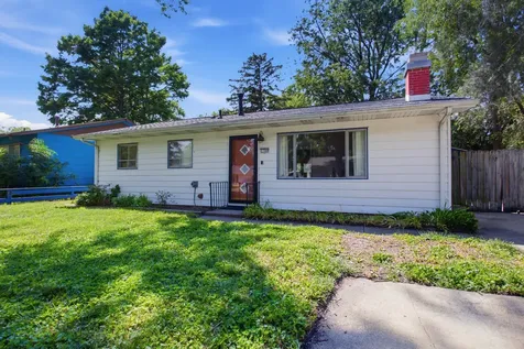 1709 Crescent Drive Champaign IL 61821