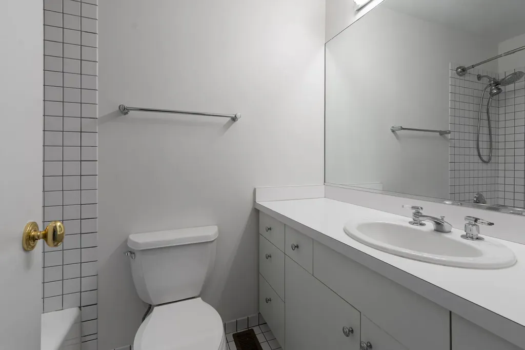 1441 North Cleveland Avenue Chicago IL 60610