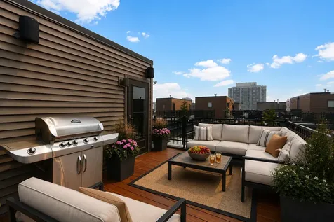1441 North Cleveland Avenue Chicago IL 60610