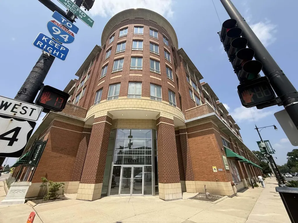6000 North Cicero Avenue Chicago IL 60646