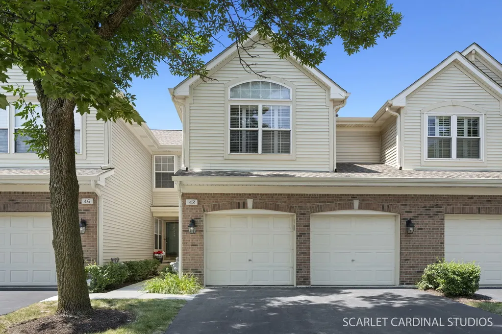42 Egg Harbour Court Schaumburg IL 60173