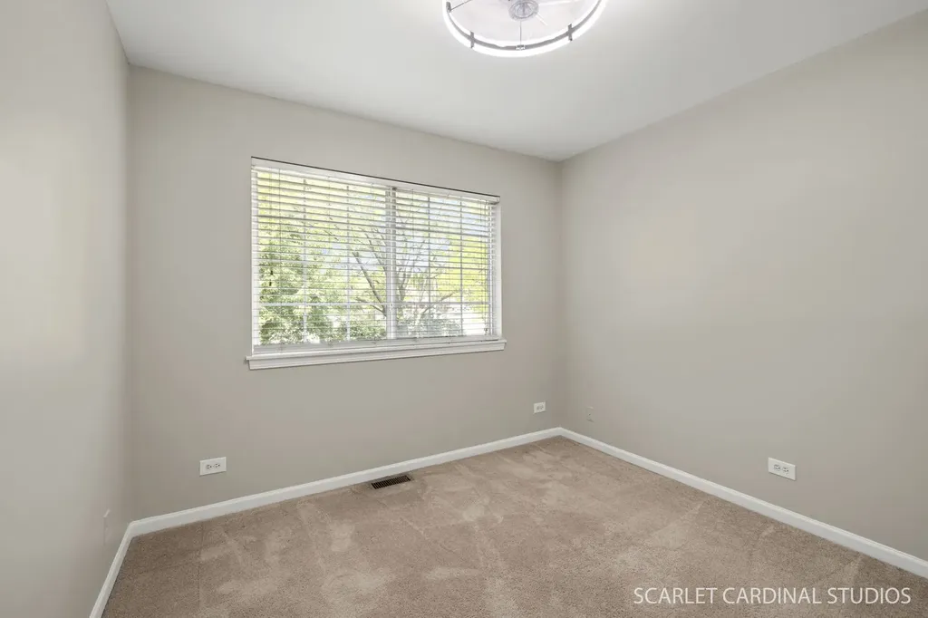 42 Egg Harbour Court Schaumburg IL 60173