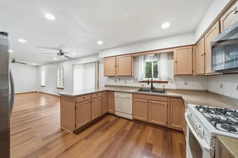 1897 Pastoral Lane Hanover Park IL 60133