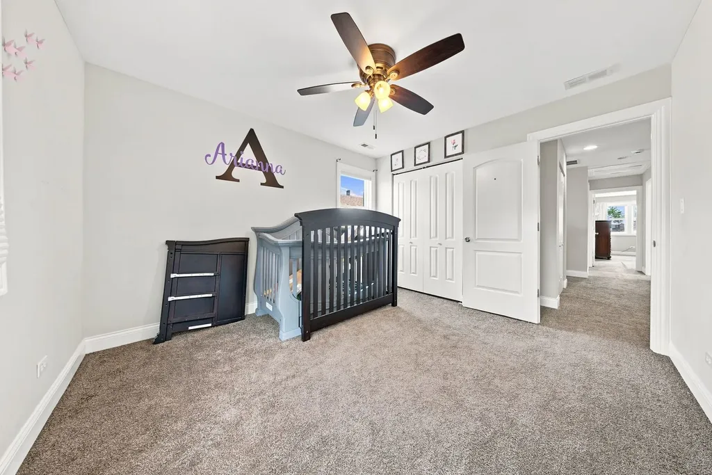 5337 West Barry Avenue Chicago IL 60641