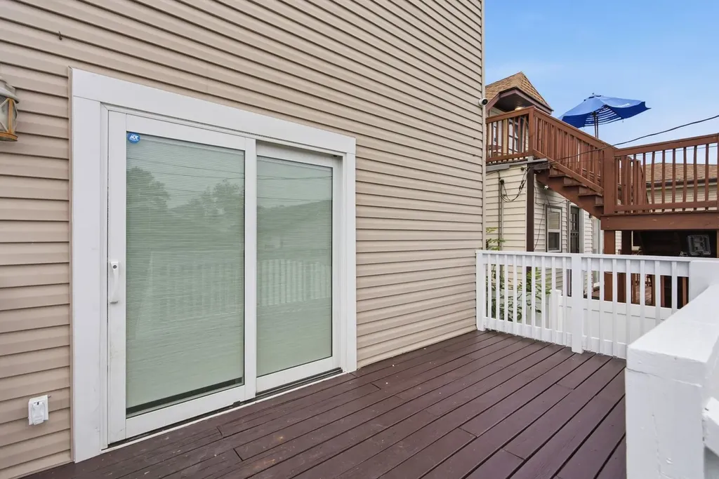 5337 West Barry Avenue Chicago IL 60641