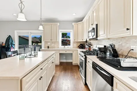 5337 West Barry Avenue Chicago IL 60641