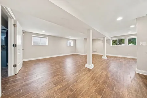 5337 West Barry Avenue Chicago IL 60641
