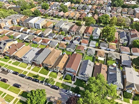 5337 West Barry Avenue Chicago IL 60641