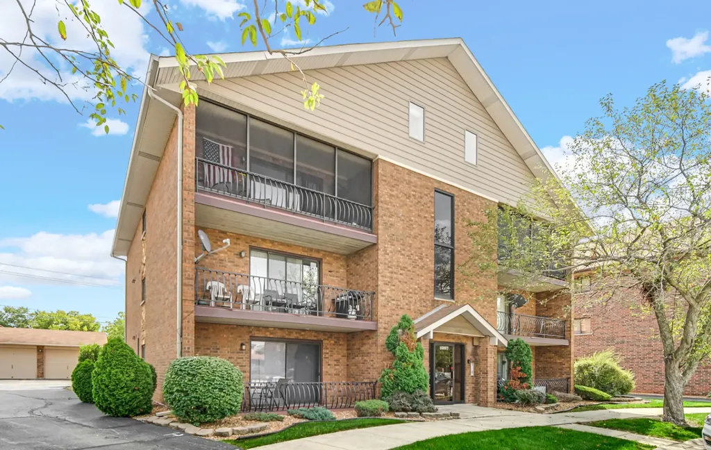 16807 81ST Avenue Tinley Park IL 60477