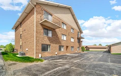 16807 81ST Avenue Tinley Park IL 60477