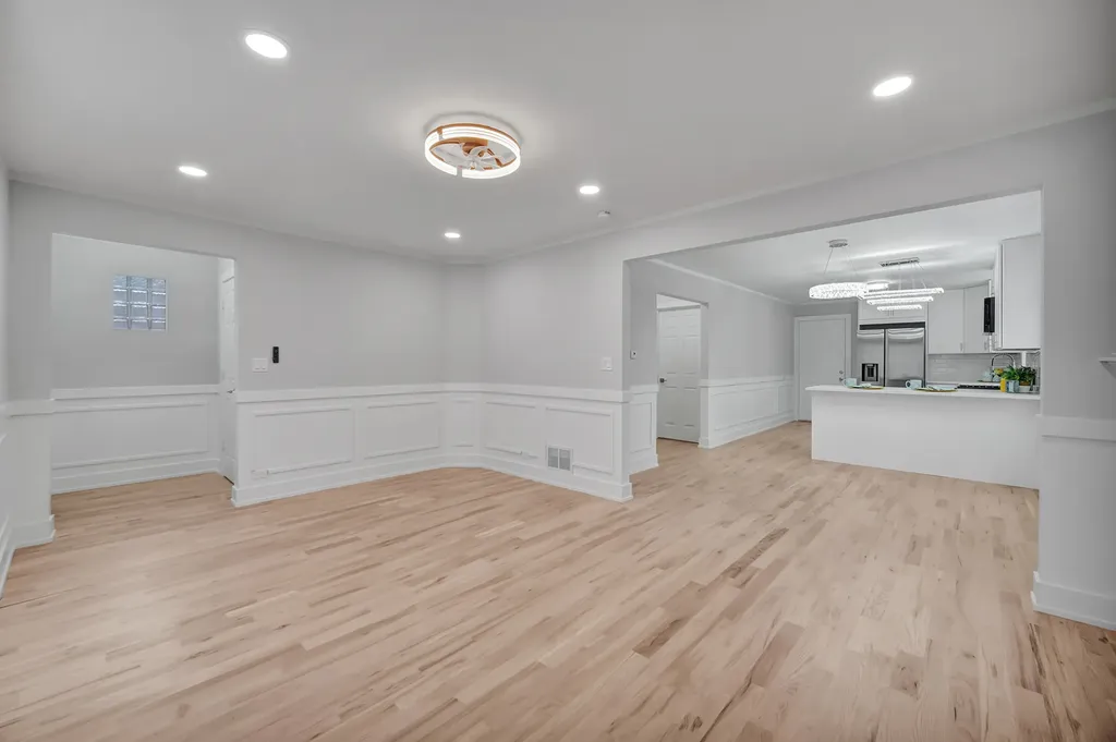 9722 South Ellis Avenue Chicago IL 60628