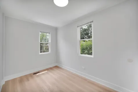 9722 South Ellis Avenue Chicago IL 60628