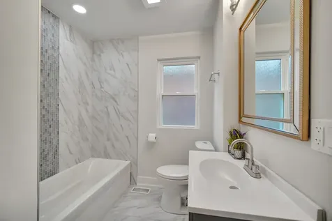 9722 South Ellis Avenue Chicago IL 60628