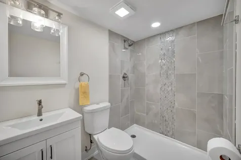 9722 South Ellis Avenue Chicago IL 60628