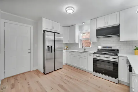 9722 South Ellis Avenue Chicago IL 60628