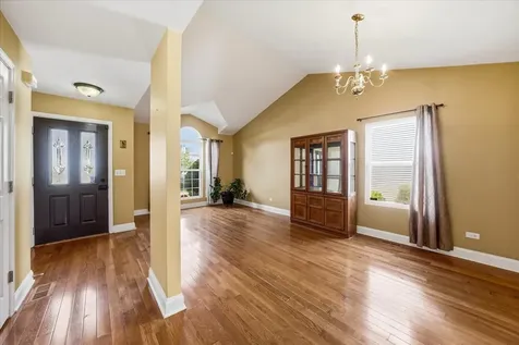 287 Lilac Drive Romeoville IL 60446
