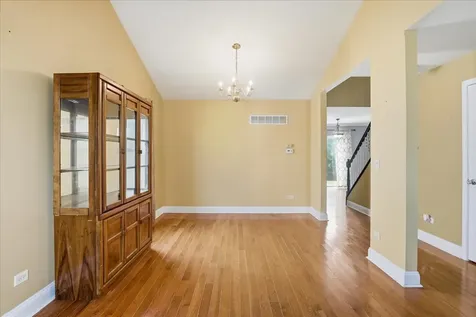287 Lilac Drive Romeoville IL 60446