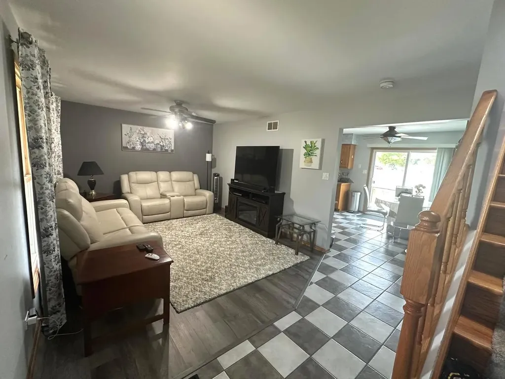 7005 Manchester Drive Plainfield IL 60544