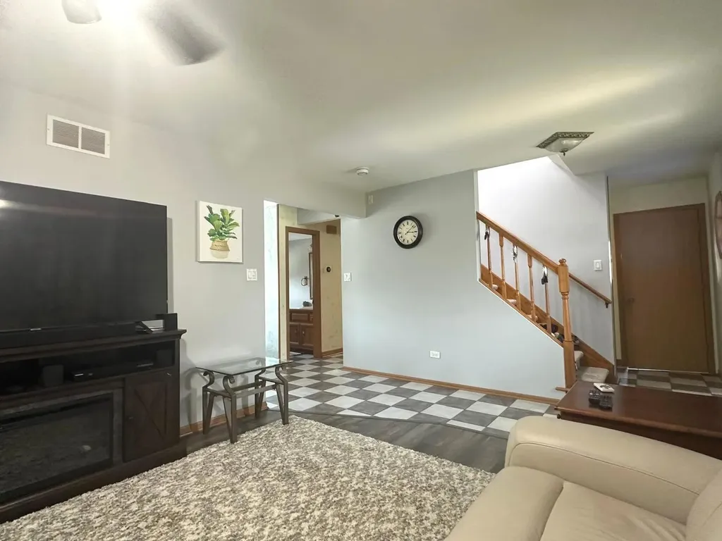 7005 Manchester Drive Plainfield IL 60544