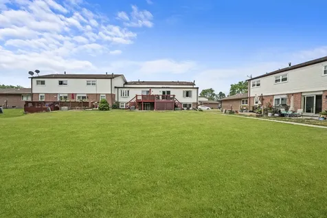 16323 Oxford Drive Tinley Park IL 60477