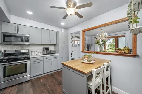 16323 Oxford Drive Tinley Park IL 60477
