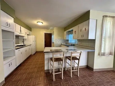 419-421 North Spring Street Elgin IL 60120