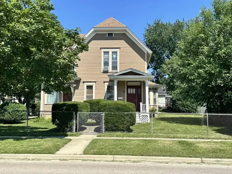 419-421 North Spring Street Elgin IL 60120