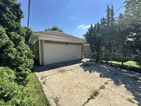 419-421 North Spring Street Elgin IL 60120