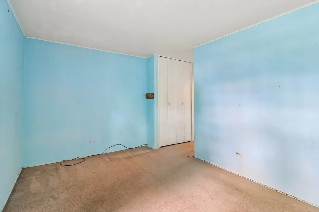 2206 Hawk Lane Rolling Meadows IL 60008