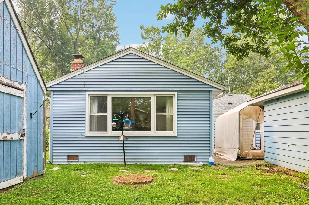 2206 Hawk Lane Rolling Meadows IL 60008