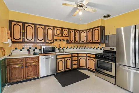 2206 Hawk Lane Rolling Meadows IL 60008