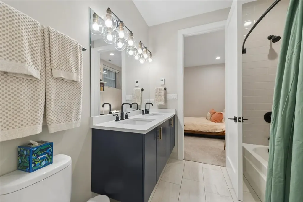 3026 West Lyndale Street Chicago IL 60647