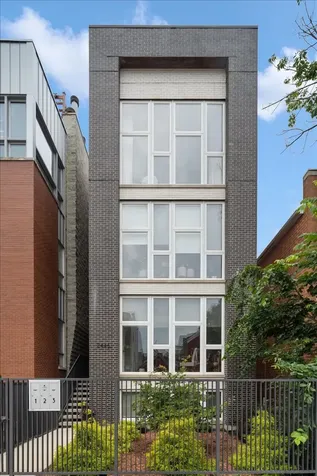 2446 West Augusta Boulevard Chicago IL 60622