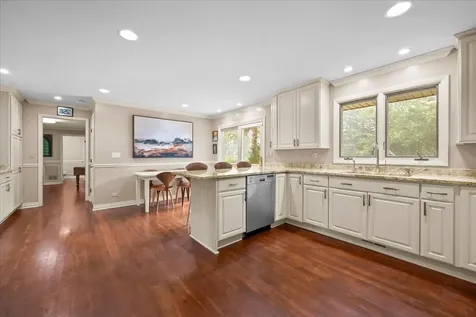 1447 Carol Lane Deerfield IL 60015