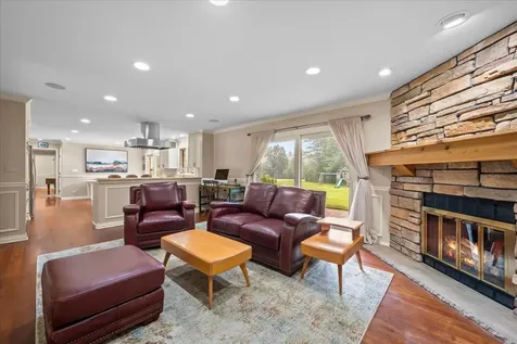 1447 Carol Lane Deerfield IL 60015