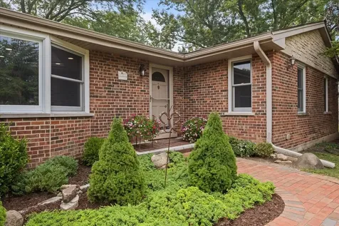 1447 Carol Lane Deerfield IL 60015