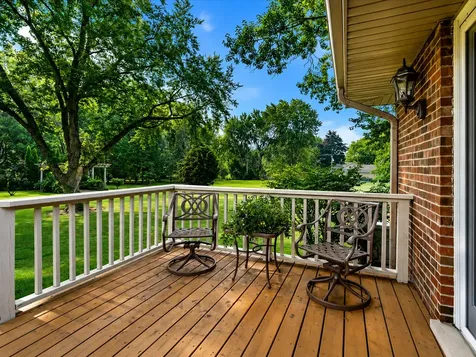1447 Carol Lane Deerfield IL 60015