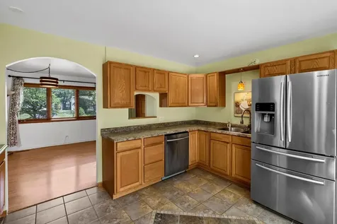 18595 West Pamela Place Gurnee IL 60031
