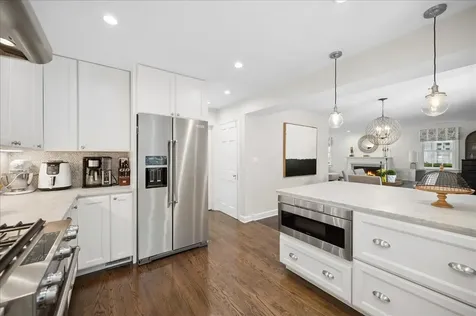 264 Central Avenue Highland Park IL 60035